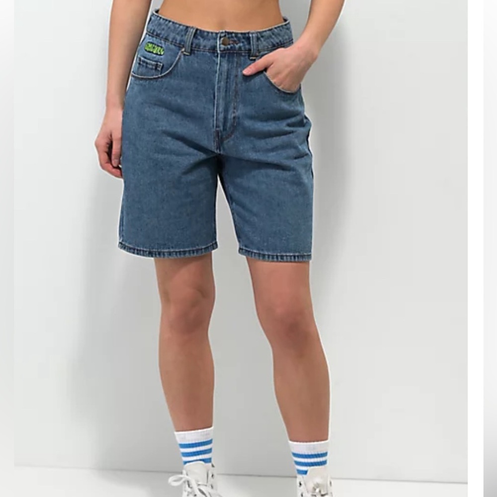 Empyre Tori Loose Fit Light Wash Denim Skate Shorts